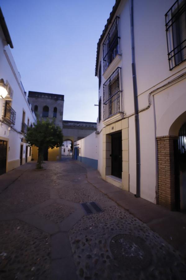 Apartamento En San Basilio Junto A Torre De Belen Córdoba Exteriör bild